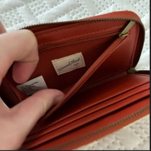 Universal Thread small wallet - Picture 2 of 3